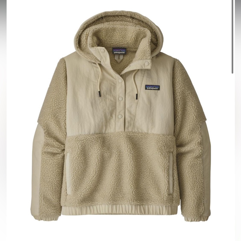 Patagonia pullover jacket in light beige